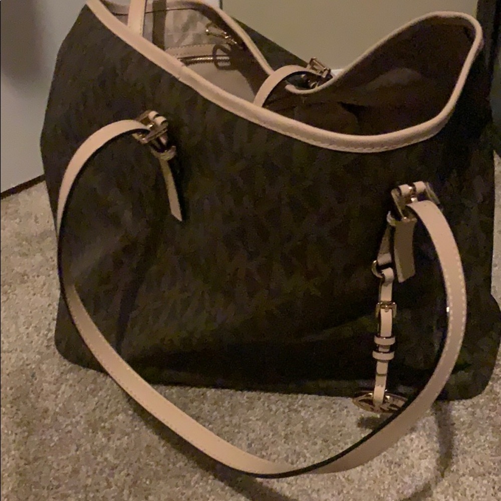 Women’s purse